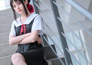 秋天来了，却有Akisoso秋楚楚的贝尔法斯特女仆图册，准备好收心了吗？