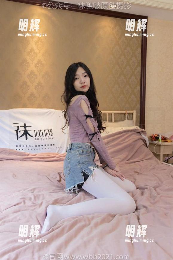 BoBoSocks袜啵啵-甜甜圈 BoBoSocks袜啵啵 - 甜甜圈在线:油亮薄白丝(脚尖透明款)——你确定不来点心动的感觉吗?