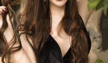 GIRLT果团网 – 穿越光影的魔力，莫雅琪姐姐全套图包，快来听故事！