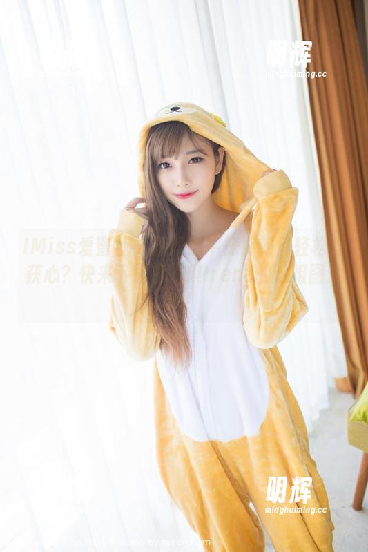 IMiss爱蜜社-萌琪琪Irene IMiss爱蜜社 - 想知道牛仔裤如何轻松俘获心?快来下载萌琪琪Irene的这组图片吧!