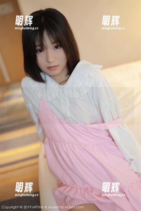 MFStar模范学院-奈美nana MFStar模范学院 - 奈美nana的高度:空姐角色下的高清图片,意外的温柔和力量