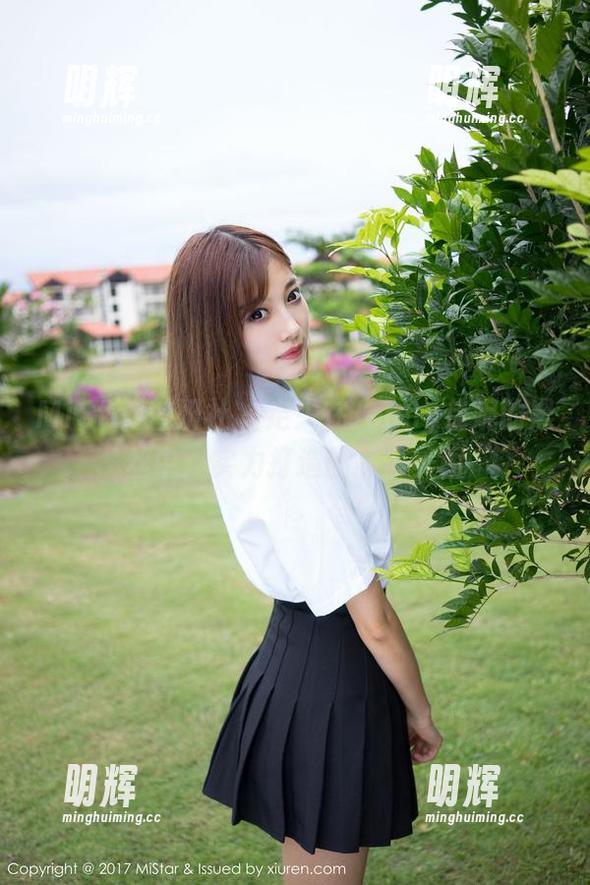 MiStar魅妍社 - 走失在Jenny佳妮的黑丝中：实力打造的高清美图