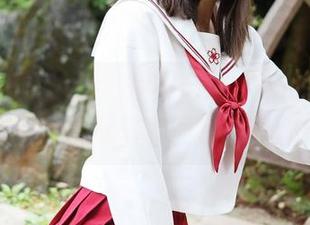 MyGirl美媛馆 – 伊小七MoMo的套装与我的心跳：探秘写真图集中的那种悸动