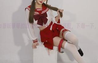 拿下Tina很妖孽呀的粉色吊带袜猫女友美图，下载一下，这视觉真是太毒了！