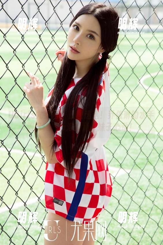 UGirls尤果网-乔依琳 UGirls尤果网 - 原图速递!乔依琳的水手服写真,海浪汹涌,妹子心动!
