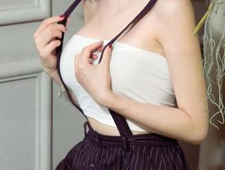 UGirls尤果网 – 张小西Ann的粉色写真，免费版竟然这么好看！