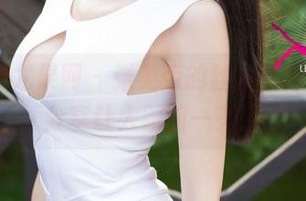 UGirls尤果网 – 张美荧的丝袜妩媚，高清分享让人眼前一亮！