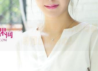 UGirls尤果网 – 观看李颜儿的短裤图包，瞬间融化的心！