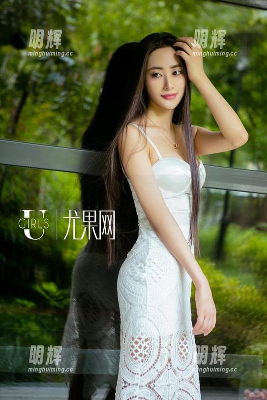UGirls尤果网-齐贝贝 UGirls尤果网 - 齐贝贝浪漫连衣裙:高清原图,心情都跟着轻盈了!