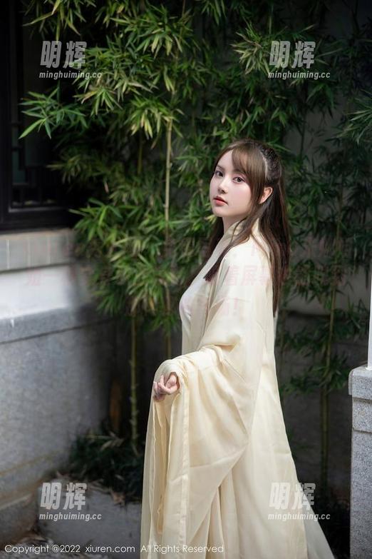 Xiuren秀人网-Mina米娜 Xiuren秀人网 - 免费写真:Mina米娜姐姐一秒变身职业模特,隔着屏幕也能嗅到那神秘的气场!