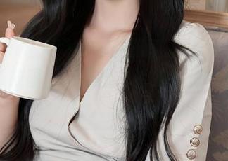 Xiuren秀人网 – 一起沉醉在nancy小姿的丝袜故事里：美图传递的隐秘气息，真让人心动！
