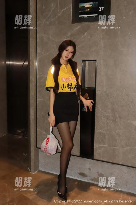Xiuren秀人网 - 美图大作战！z杯悠悠的居家写真，下载保存后爱不释手像对待初恋！