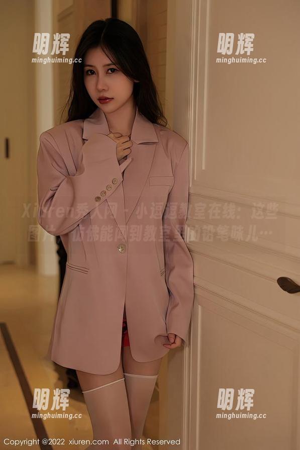 Xiuren秀人网-小逗逗 Xiuren秀人网 - 小逗逗教室在线:这些图片,仿佛能闻到教室里的铅笔味儿…
