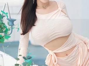 Xiuren秀人网 – 小逗逗黑色：网盘里藏着的惊喜，下载后记得别告诉别人！