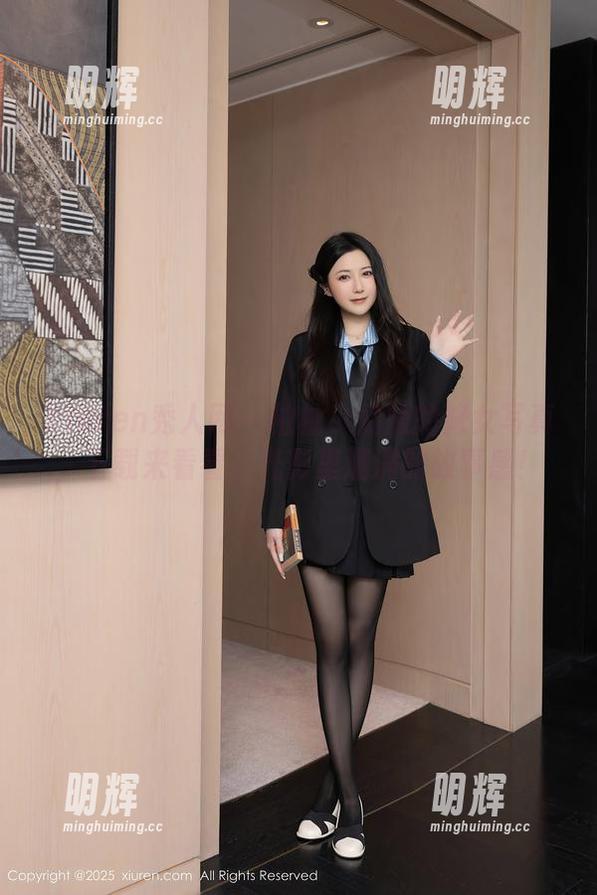 Xiuren秀人网-柚柚小奶瓶 Xiuren秀人网 - 柚柚小奶瓶的修女写真,下载来看看,光影里满满的故事感!