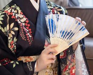 Xiuren秀人网 – 黎秋秋最新黑色作品集：暗影中的温暖