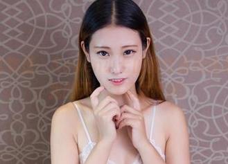 YouWu尤物馆 – Seven小七的豹纹福利图集：这画面，我的天，真是太抢眼！