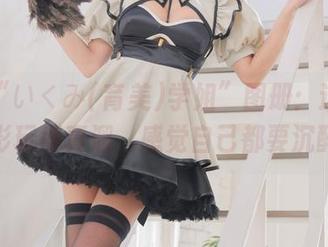 最新“いくみ(育美)学姐”图册：这照片的光影玩得真溜，感觉自己都要沉醉了。