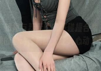 丽柜 – 短裙与蕊蕊的完美碰撞合集，分享我的触动，真的太让人心动了！