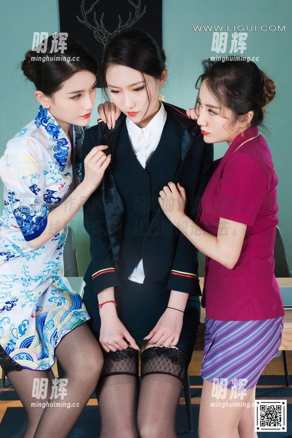 丽柜-阳阳 丽柜 - 作品欣赏:阳阳的爱情的枷锁,光线打得真好,让我也想走进去。