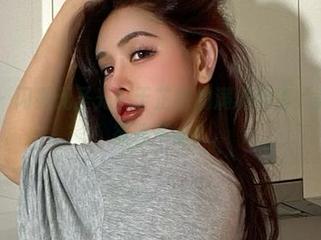 微密圈 – 闪亮无圣光！于芷晴的满满肉色，美图让你欲罢不能！