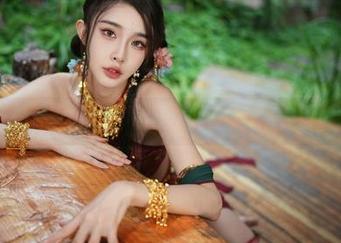 温柔的余多多Dudu：原图背后的小秘密和小迷惑！