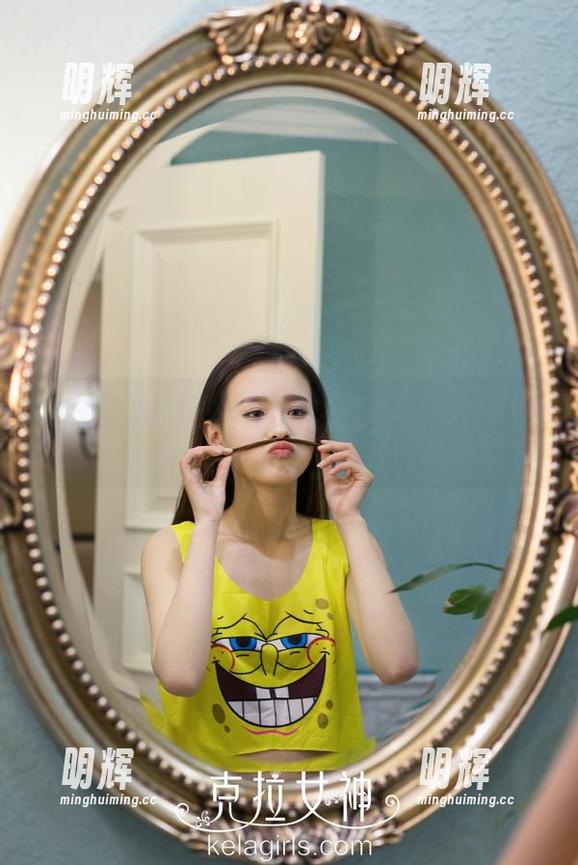 克拉女神 - 僮僮短裙魅力大揭秘，美图封神榜！