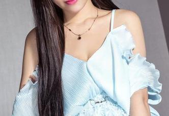 克拉女神 – 全集下载！汤怡的毛衣里藏着温暖的秘密，你准备好接受挑战了吗？