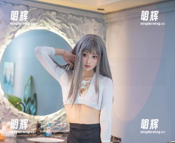 冬马路纱 看!冬马路纱的高清樱园浴衣:这身材简直是春季限定的福利!