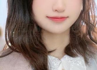 定制千阳快起床的红裙写真：让每一个角度都可以窃取心动