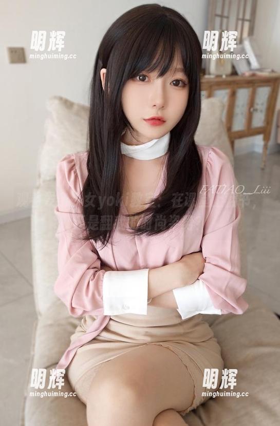 发条少女yoki 观看发条少女yoki教室:在课堂上翻书,还是翻我的时尚姿势?