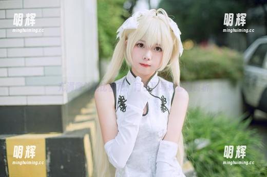向小圆 充满意外的比基尼:向小圆写真套图赏析