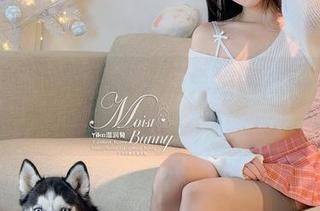 一边吃瓜一边看咬一口兔娘网袜，在线图片真是绝了！