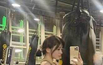 微密圈 – 网球场上的奶宝妹纸：没打过网球？先来看看这作品集再说！下载地址奉上！