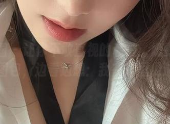 微密圈 – 让你不敢直视的私拍：奶雯酒店系列图包，边看边想：我在哪里见过你？