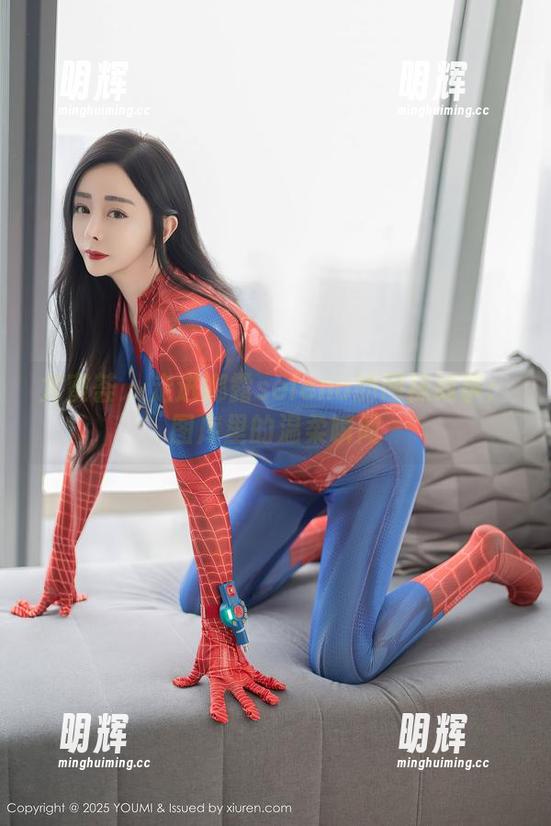 尤蜜荟-娜露selena 尤蜜荟 - 走进娜露selena的网袜故事:图库里的温柔瞬间