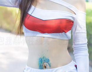尤蜜荟 – 心妍小公主黑色写真大揭秘：看完图包我忍不住想买一条黑色连衣裙！