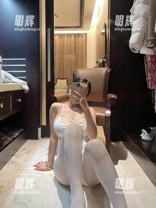 左公子666 微密圈 - 高清左公子666JK,下载后你也想来一发?
