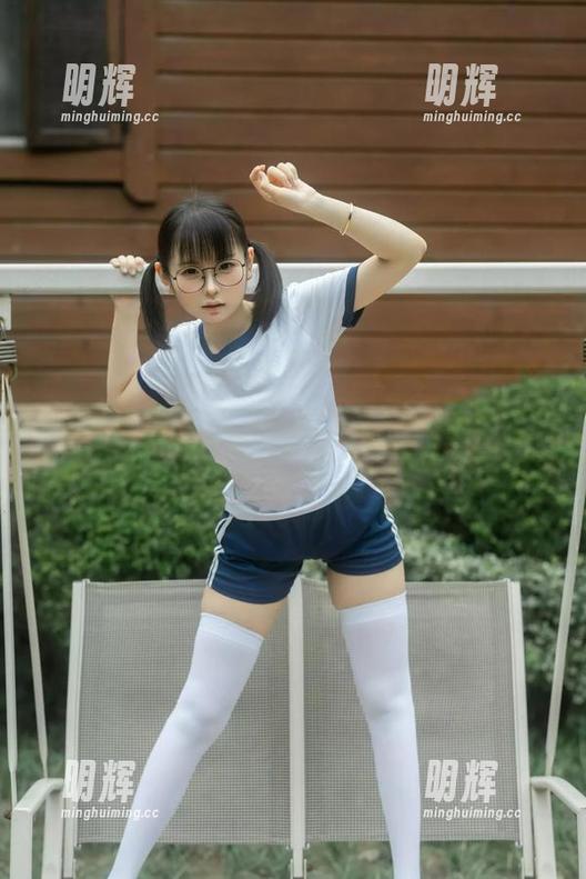 幼水铃衣泳衣写真，免费简单又养眼，完美每一帧！