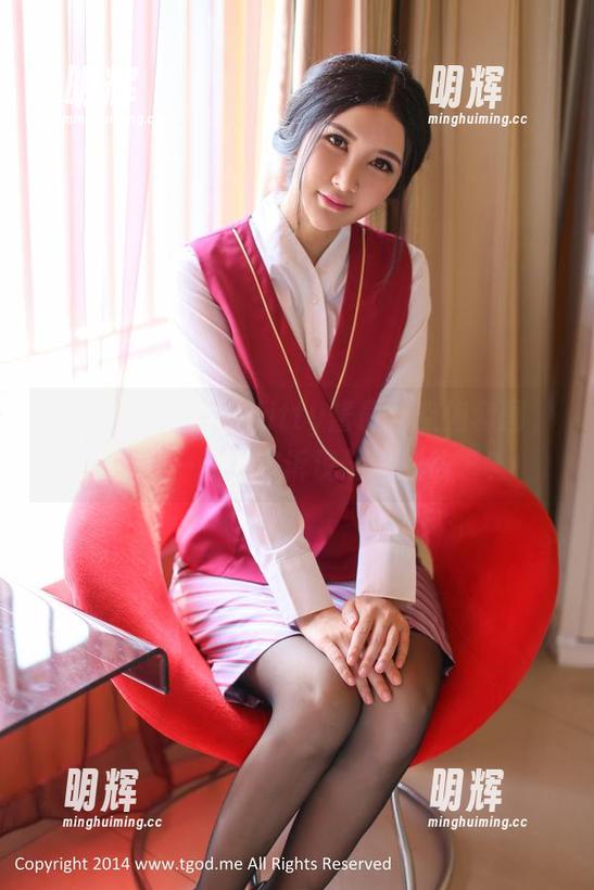 推女神-施忆佳Kitty酱 推女神 - 施忆佳Kitty酱最新空姐套图,似乎每一帧都在诉说旅途的故事?