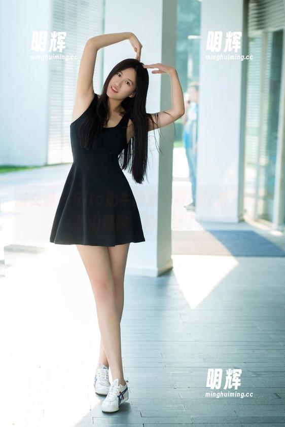 推女郎-Rita 推女郎 - Rita奶牛图集:萌出汁来,结果我们都被‘奶’到了!