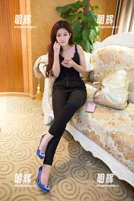 推女郎-Yu佳妮 推女郎 - Yu佳妮的礼服:这才是我的人生选择在图库中的最佳姿势!