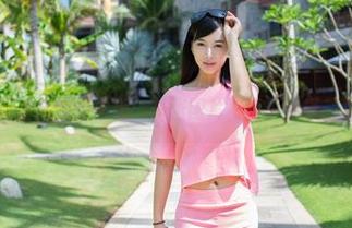 推女郎 – 谭冰高跟鞋之美：一张图片，两个选择：看或下载！