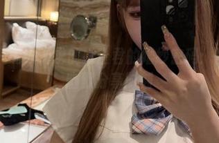 微密圈 – 无欲无求的推土君的婚纱密码：图库里的幽默分享时刻