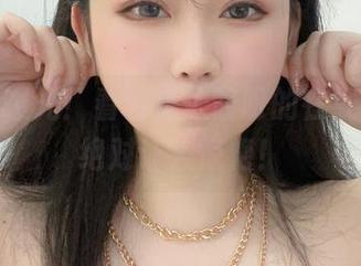 美腿大曝光！看看是依酱呀的在线作品，绝对让人惊艳！