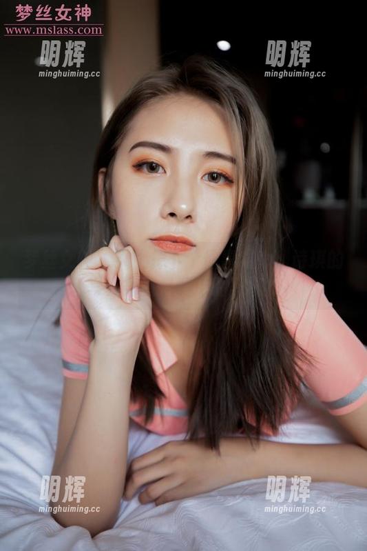 梦丝女神-诗琪 梦丝女神 - 天上掉下个懂事甜心!诗琪的写真简直是调皮的美图!