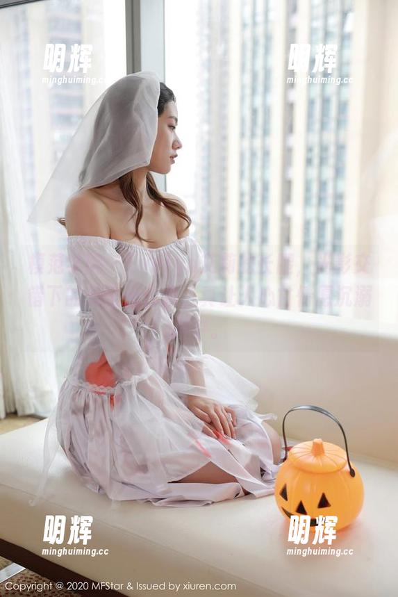 模范学院-Evelyn艾莉 模范学院 - Evelyn艾莉的长腿,光影交错下的无圣光合集,真让人心甘情愿沉溺其中。