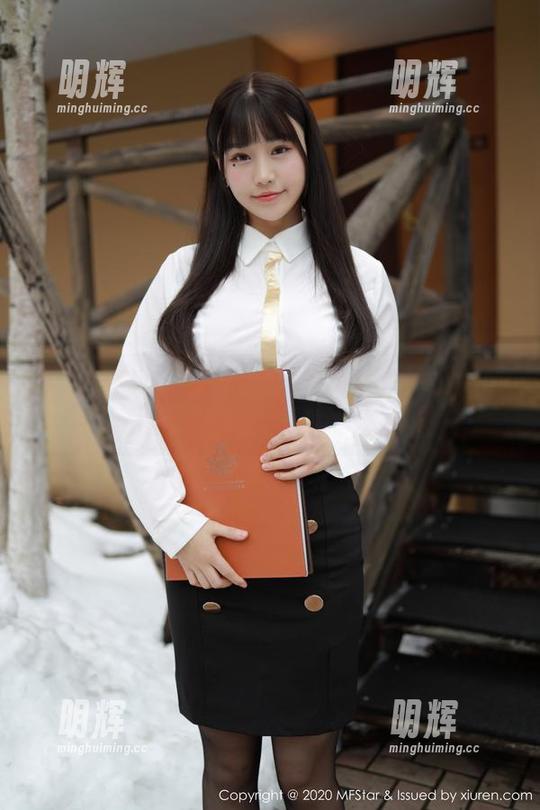 模范学院-伊小七MoMo 模范学院 - 当艺术与性感相遇,伊小七MoMo的全套连体衣作品