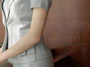 模范学院 – 最新套图登场，甜筒晓彤的泳装让阳光都jealous！