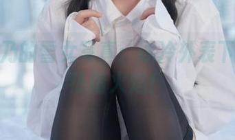清水由乃的雪女写真：冰冷外表下藏着的热情火焰！